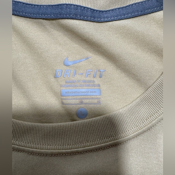 Men’s Nike Long Sleeve Athletic Tee - Picture 3 of 3